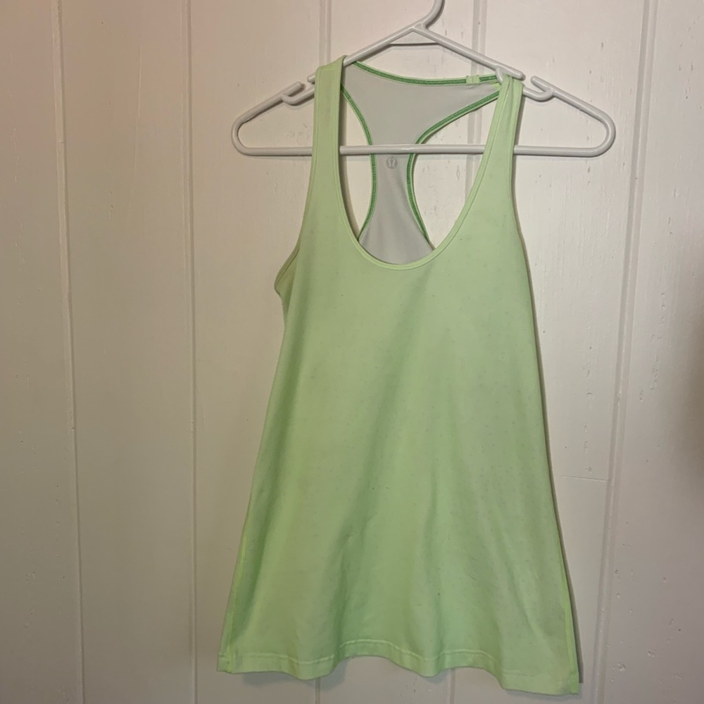 Lululemon Razorback